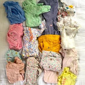 BUNDLE of cute baby girl clothes!